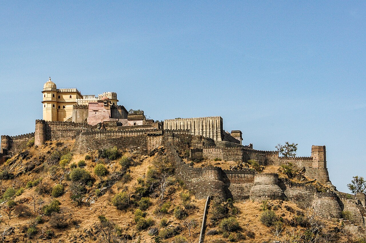 Royal Heritage and Vibrant Nights in Udaipur, photo 4